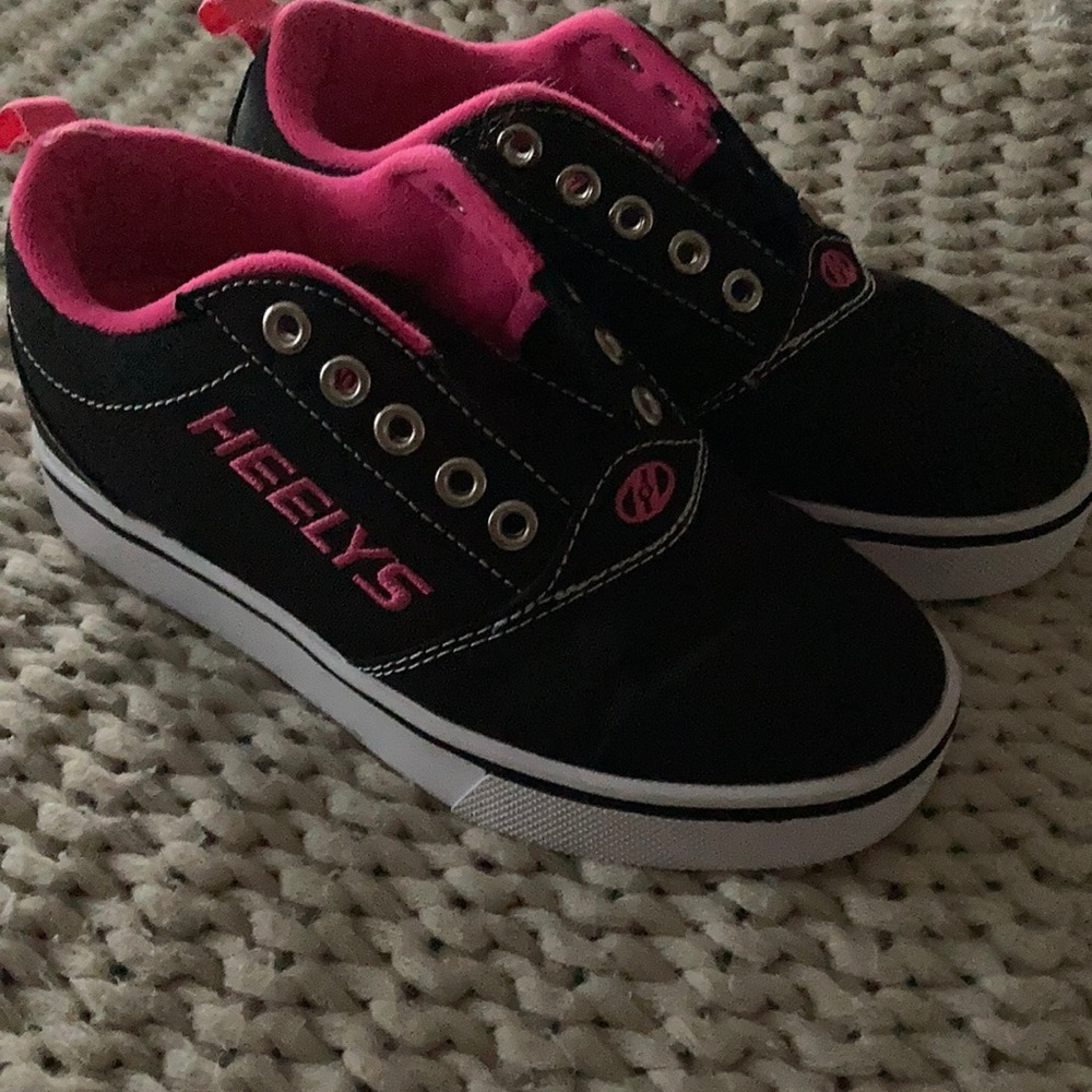 HEELYS